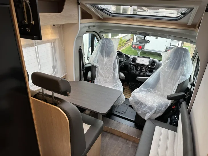 Fahrzeugbild Sunlight Adventure V 67S IC-Sondermodell #10