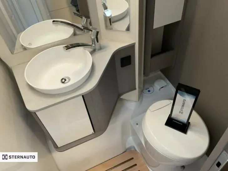 Fahrzeugbild Etrusco Ford V 5.9 DF / Markise / Fahrradträger / Solar #11