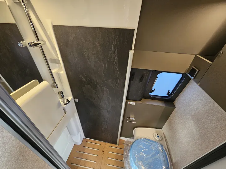 Fahrzeugbild Hymer Camper Van Grand Canyon S 700 CROSS TRAIL Voll-Ausstattung #30