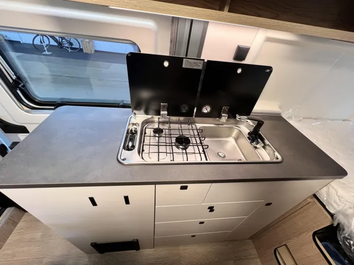 Fahrzeugbild Hobby OnTour Van 640 ET - Lithium/Automatik #9