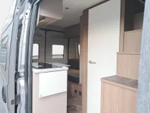 Fahrzeugbild Carado pro CV 541 Automatik, Rahmenfenster #9