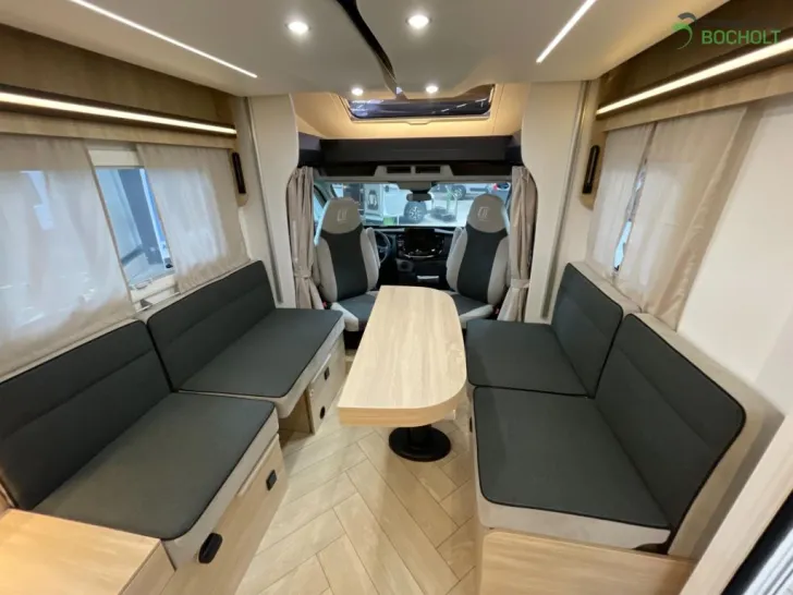 Fahrzeugbild Challenger Graphite 270 Modell 2026 / Drive / Look / Artik #18