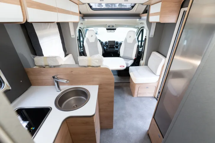 Fahrzeugbild Dethleffs Just Camp Active T 7052 EB // UVP: 86.634  #16