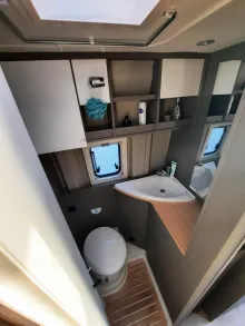 Fahrzeugbild LMC Innovan 600 #17