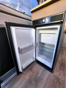 Fahrzeugbild LMC Innovan 600 #16