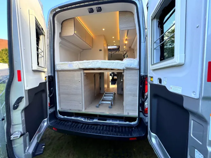 Fahrzeugbild Bürstner Lineo C 590 SCHLAFDACH|MARKISE|AUTOMATIK #9