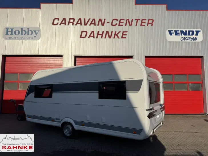 Fahrzeugbild Hobby Excellent Edition 495 UL #1