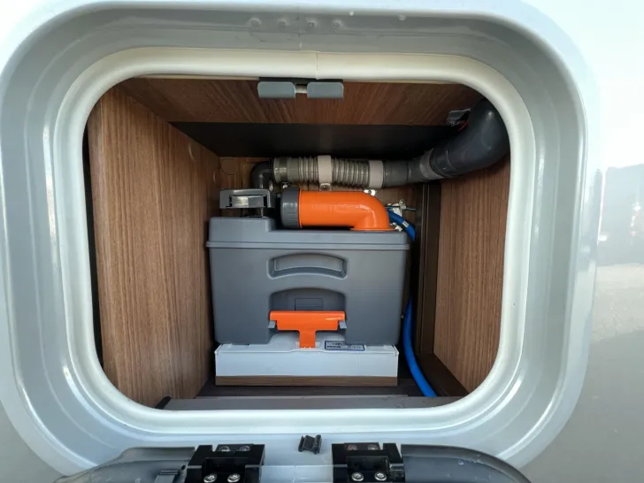 Fahrzeugbild Carthago chic e-line I 61 XL LE Mercedes (299) #46