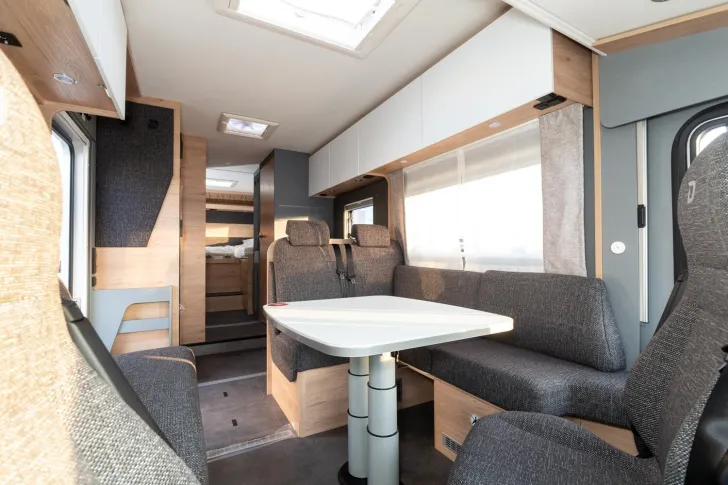 Fahrzeugbild Dethleffs XL Family 7812-2 // UVP: 145.718  #8