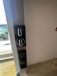 Fahrzeugbild Hobby Beachy 420+ Autarkvorbereitung/Elektroheizung #8