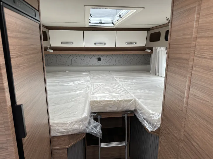Fahrzeugbild Weinsberg CaraCompact 640 MEG EDITION [PEPPER] #13