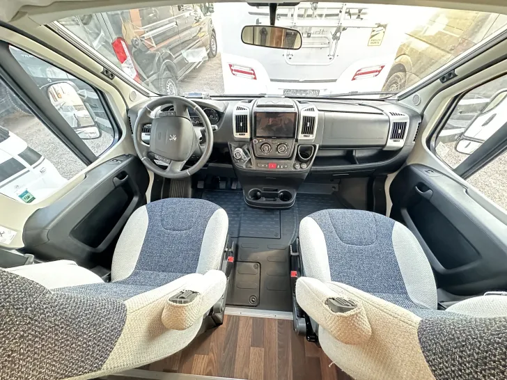 Fahrzeugbild Weinsberg CaraHome 650 DG #11