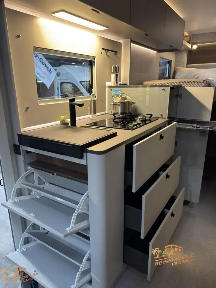 Fahrzeugbild LMC Cruiser 740 EL #11