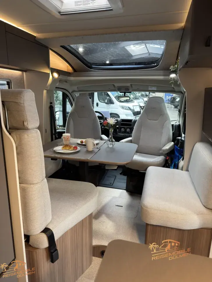 Fahrzeugbild LMC Cruiser 740 EL #12