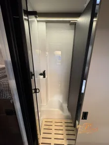 Fahrzeugbild LMC Cruiser 740 EL #21