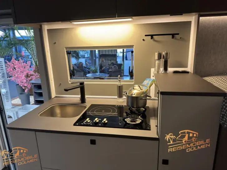 Fahrzeugbild LMC Cruiser 740 EL #23