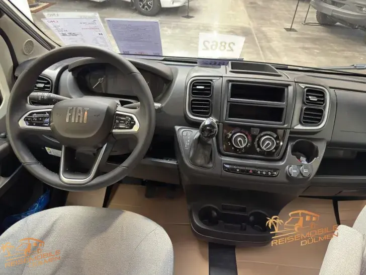 Fahrzeugbild LMC Cruiser 740 EL #26