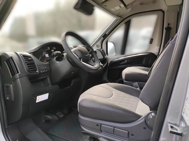 Fahrzeugbild Weinsberg CaraBus EDITION FIRE 600 DQ Sie sparen 7.459,- ! #7