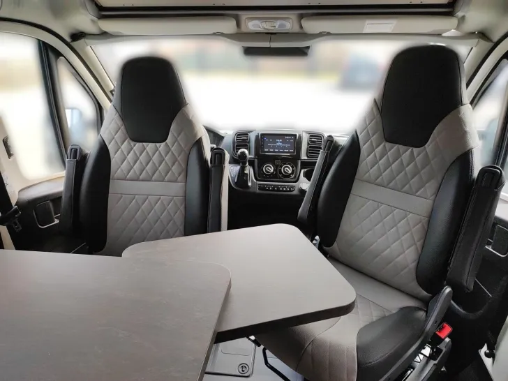 Fahrzeugbild Weinsberg CaraBus EDITION FIRE 600 DQ Sie sparen 7.459,- ! #11