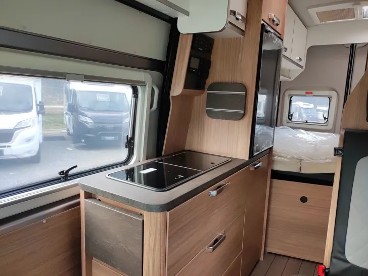 Fahrzeugbild Weinsberg CaraBus EDITION FIRE 600 DQ Sie sparen 7.459,- ! #13