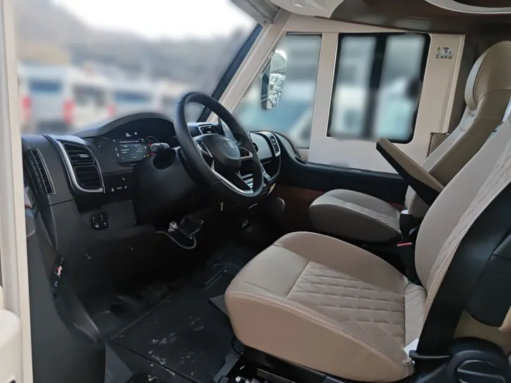 Fahrzeugbild Carthago chic e-line I 50 LE SIE SPAREN 28.810,- #7