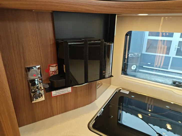 Fahrzeugbild Carthago chic e-line I 50 LE SIE SPAREN 28.810,- #20