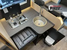 Fahrzeugbild Sunlight Adventure T Ford 690L #14