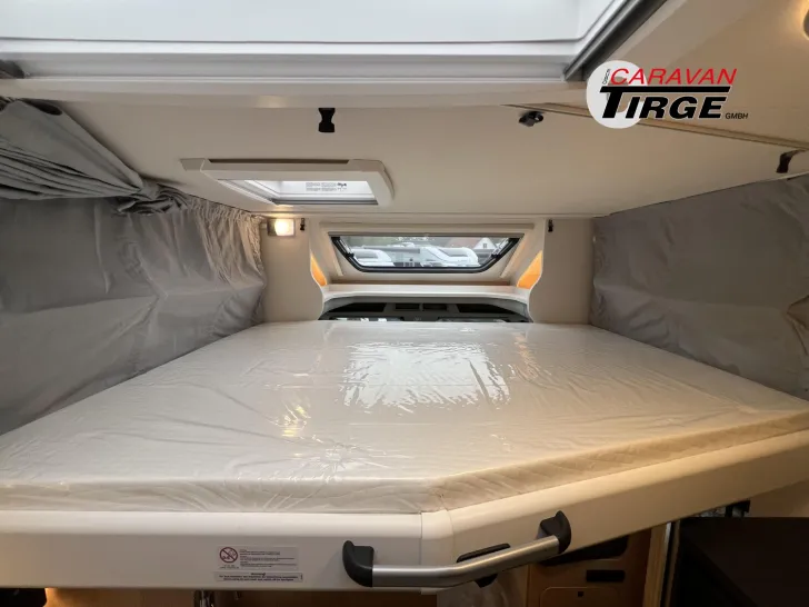 Fahrzeugbild Sunlight Adventure T Ford 690L #21