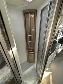 Fahrzeugbild Bürstner Lyseo I 727 G #10