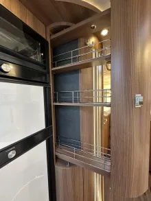 Fahrzeugbild Carthago chic e-line I 50 LE DA #12