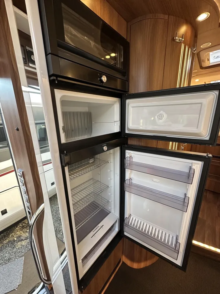 Fahrzeugbild Carthago chic e-line I 50 LE DA #13