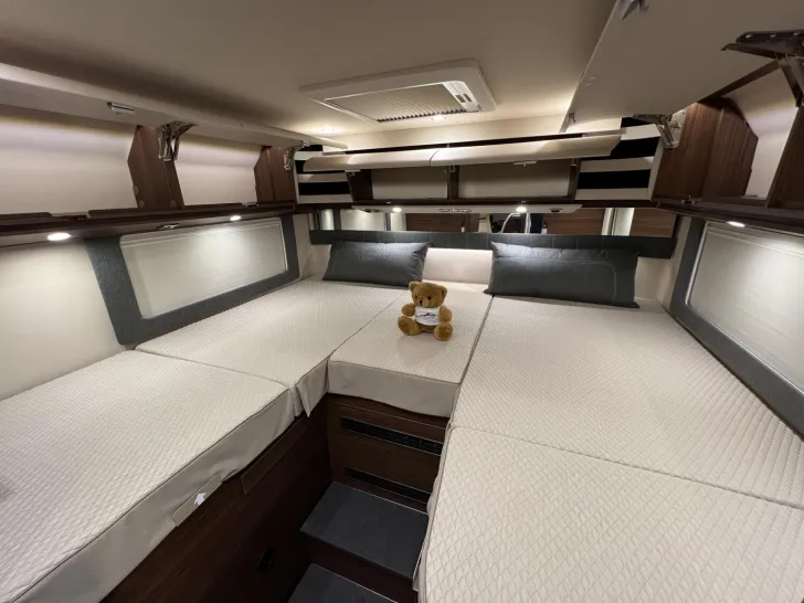 Fahrzeugbild Carthago chic c-line I 4.9 LE Mercedes (313) #28