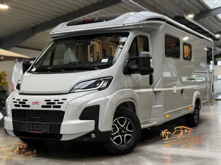 Fahrzeugbild LMC Cruiser 750 EL 8G. Auto. #2