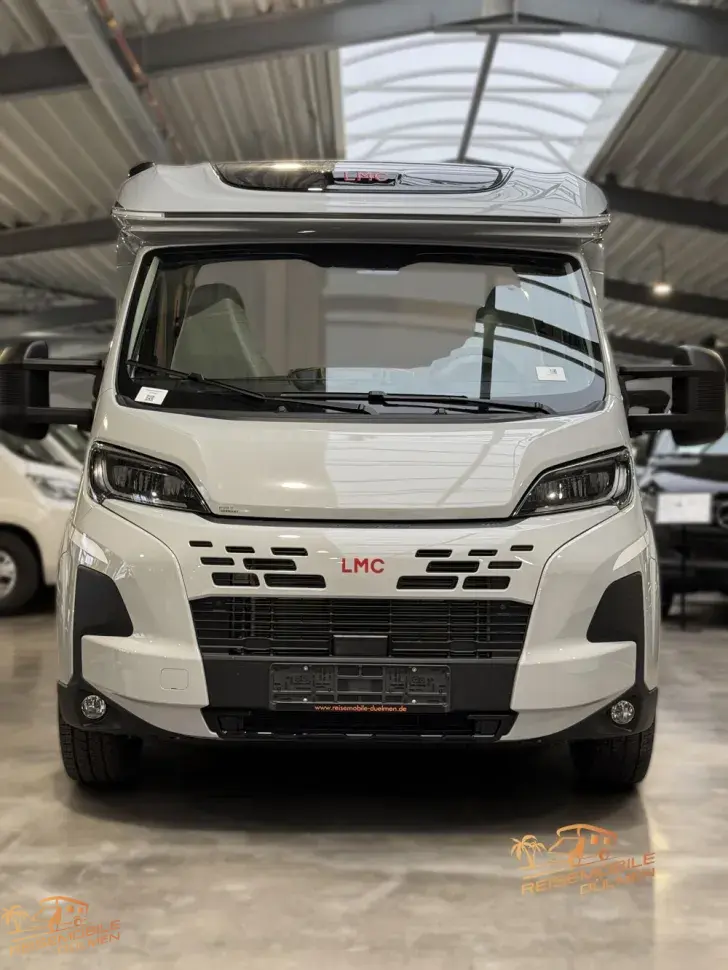 Fahrzeugbild LMC Cruiser 750 EL 8G. Auto. #3