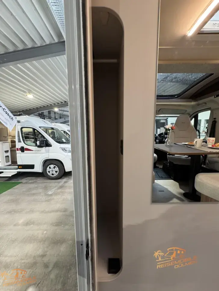 Fahrzeugbild LMC Cruiser 750 EL 8G. Auto. #27