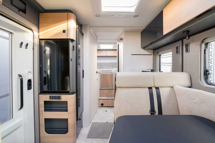 Fahrzeugbild Hymer B-Klasse MC T 680 **PREISVORTEIL: 16.425 EURO** #2
