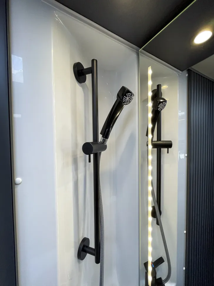 Fahrzeugbild Knaus L!VE/LIVE TI 650 MEG PLATINUM SELECTION #31