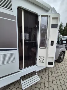 Fahrzeugbild Carado T447 pro+ *Hubbett*Markise*Safety-Paket* #7