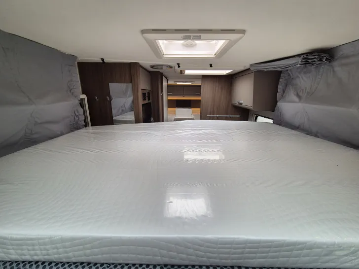 Fahrzeugbild Carado T447 pro+ *Hubbett*Markise*Safety-Paket* #36