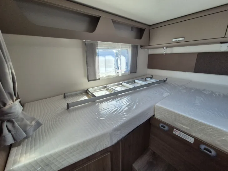 Fahrzeugbild Carado T447 pro+ *LED*Hubbett*180PS* #27