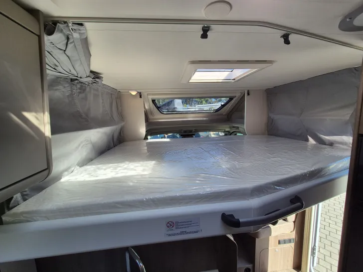 Fahrzeugbild Carado T447 pro+ *LED*Hubbett*180PS* #31