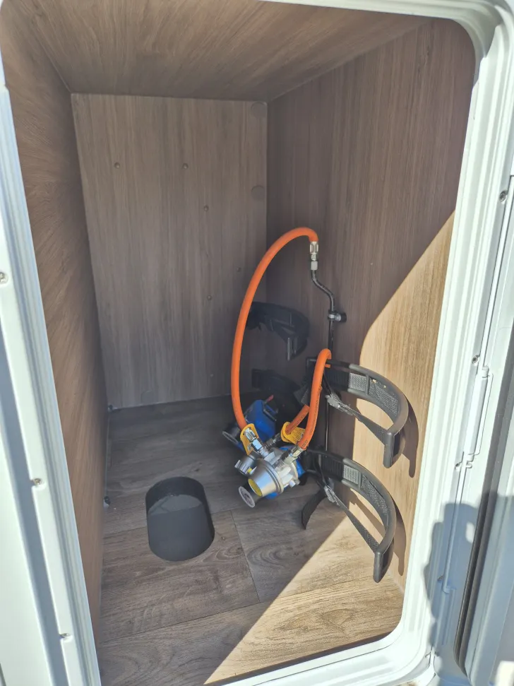 Fahrzeugbild Carado T447 pro+ *LED*Hubbett*180PS* #33