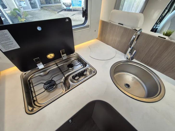 Fahrzeugbild Carado T338 pro+ *LED*Hubbett*Digital-Paket* #24