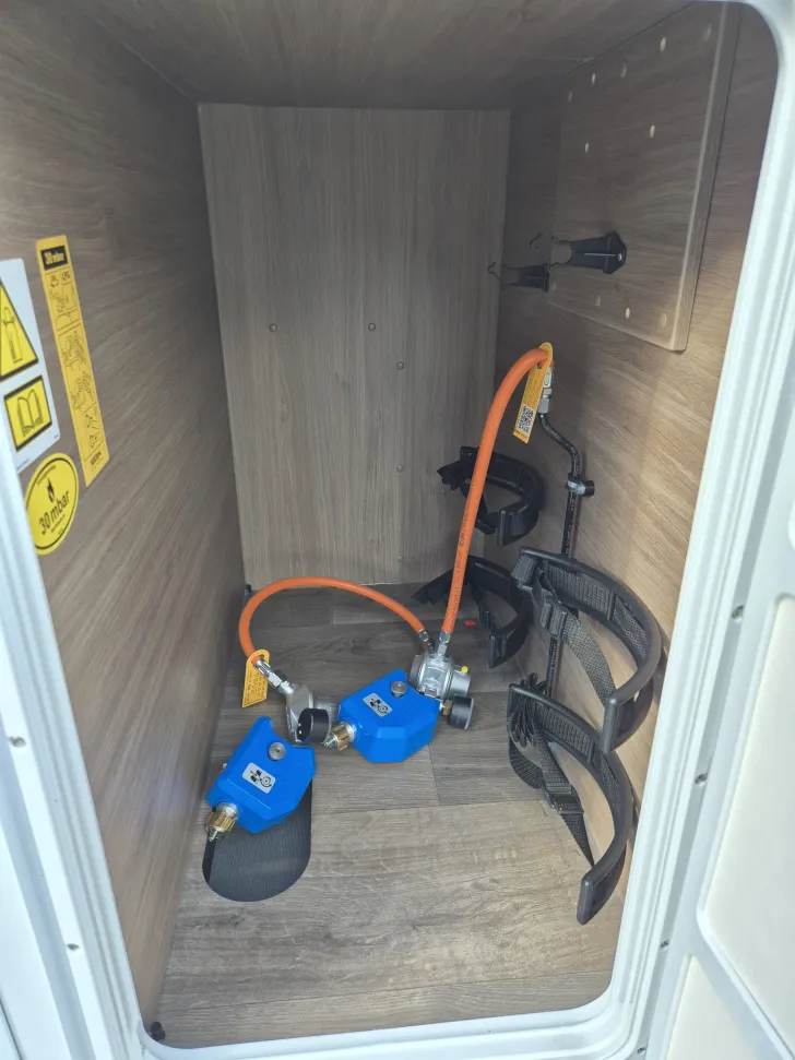 Fahrzeugbild Carado T338 pro+ *LED*Hubbett*Digital-Paket* #43