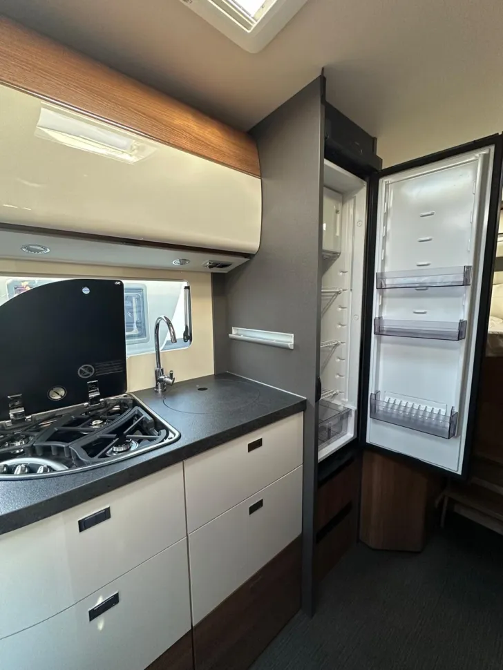Fahrzeugbild Carthago C1-tourer T 143 KB LE comfort #2