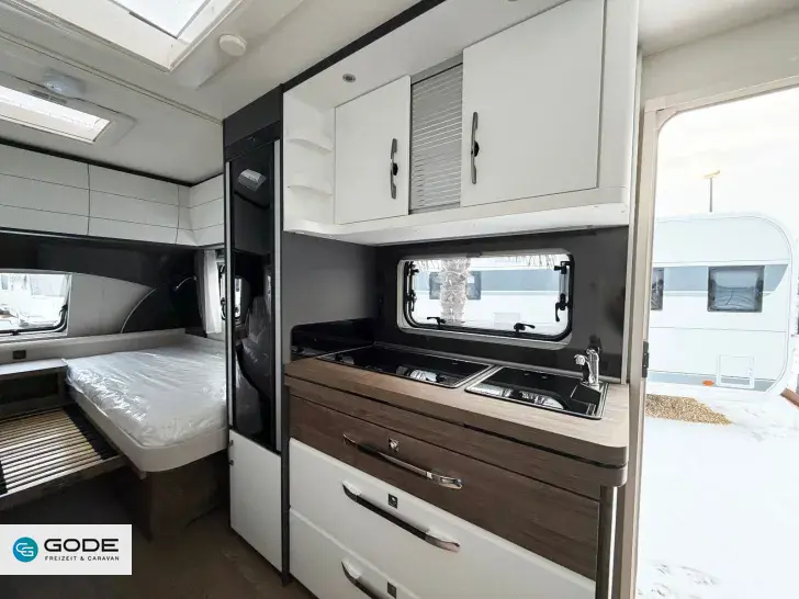 Fahrzeugbild Hobby Excellent Edition 495 UL/Autarkpaket/Bettverbrei #11