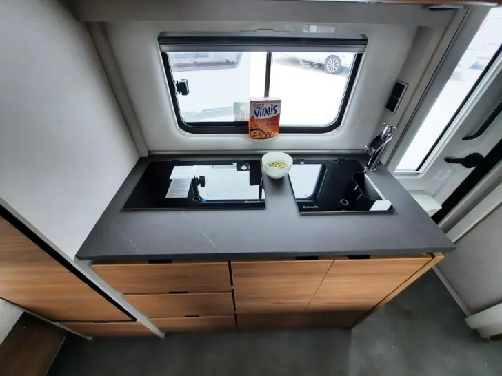 Fahrzeugbild Dethleffs Nomad 490 EST Verfüg./Sparen Sie 7.445,- € #13