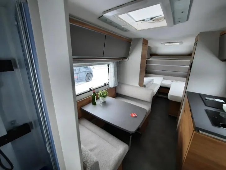 Fahrzeugbild Dethleffs Nomad 490 EST Verfüg./Sparen Sie 7.445,- € #5