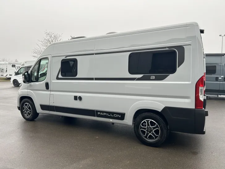 Grundriss Tag Bürstner Papillon PC6.0 AT8G+Design/Komfort/Licht/Küchen Pack