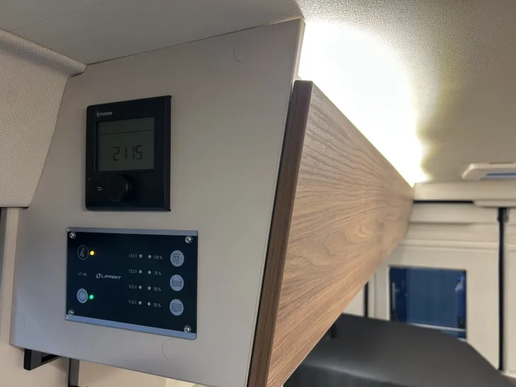 Fahrzeugbild Bürstner Papillon PC6.0 AT8G+Design/Komfort/Licht/Küchen Pack #8